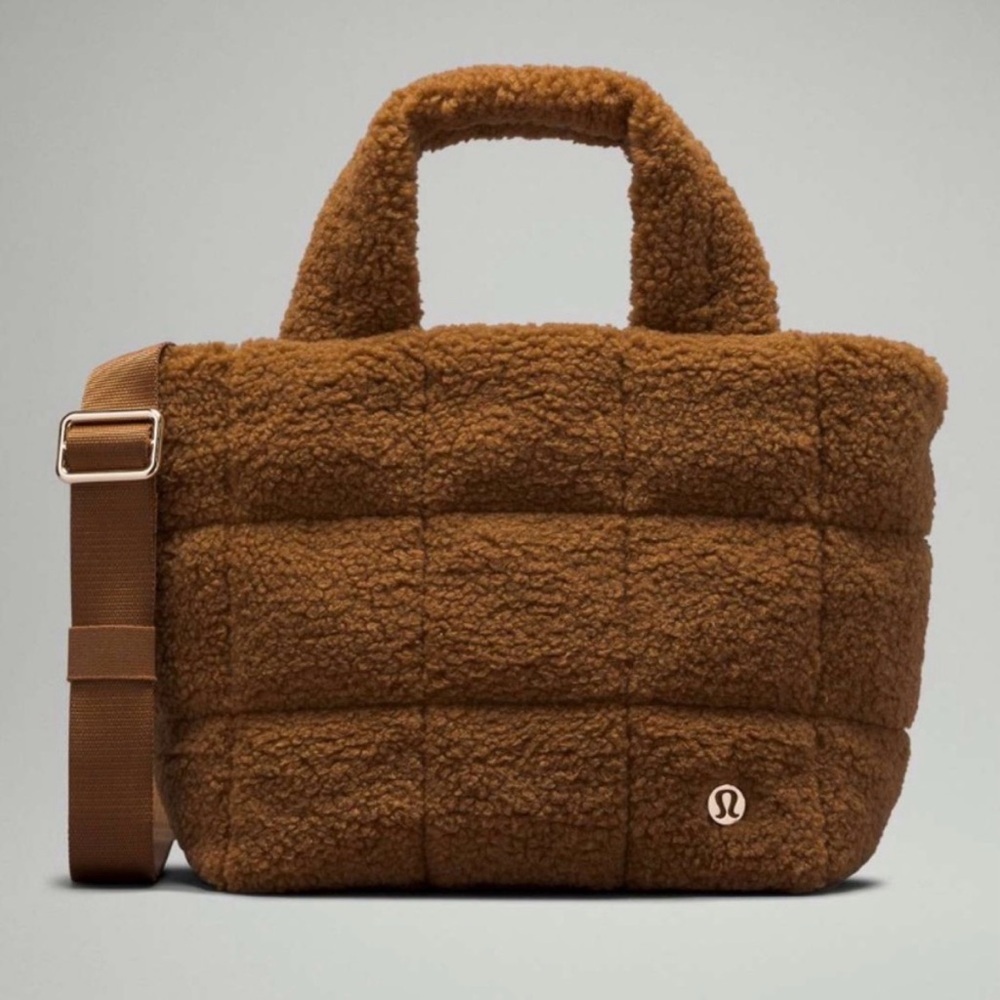 Lululemon Quilted Grid Crossbody Bag 5L – Fleece – Burnt Caramel (Brown) – NWT